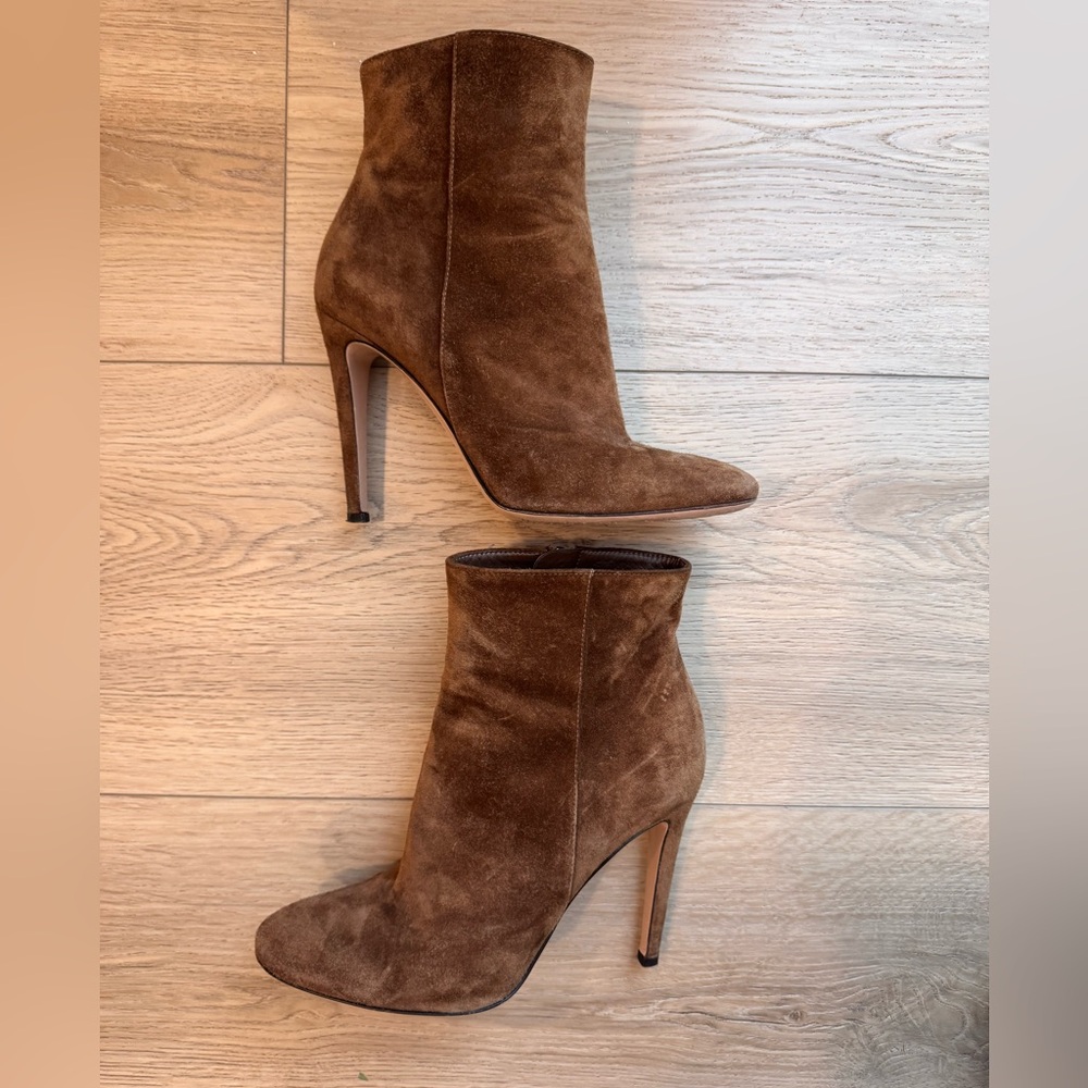 Gianvito Rossi Brown Suede Ankle Boots